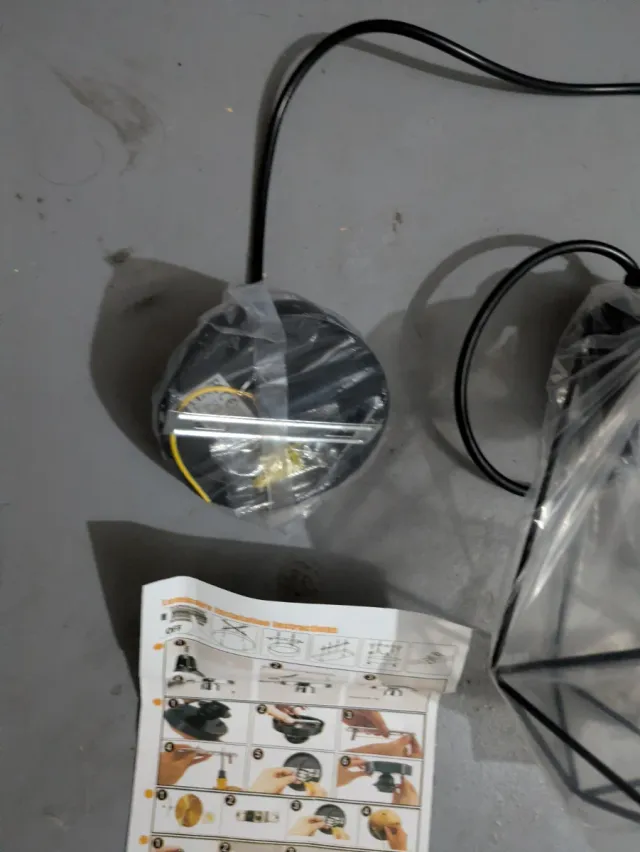 Lámpara colgante geométrica negra