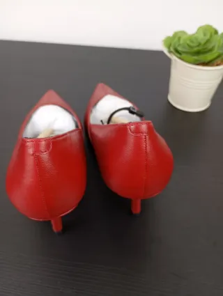 Zapatos tacón Zara rojos talla 38