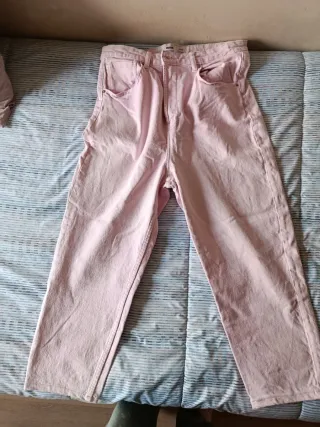 Pantalón Bershka Mom Slim Rosa Talla M