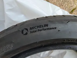 Set 4 Gomme Michelin Primacy 215 45 R18 95