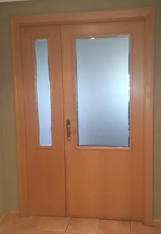 Puerta interior madera