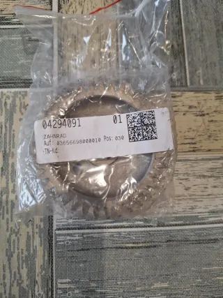 Engranaje Bomba Hidráulica Deutz 04294091