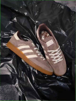 Adidas Samba Originales Talla 39 - Beige/Marrón