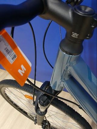 Bicicleta de trekking cuadro bajo Riverside 500 LF azul