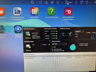 Servidor NAS QNAP TVS-882
