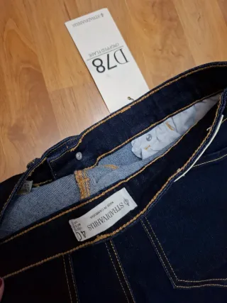 Pantalón  azul Stradivarius