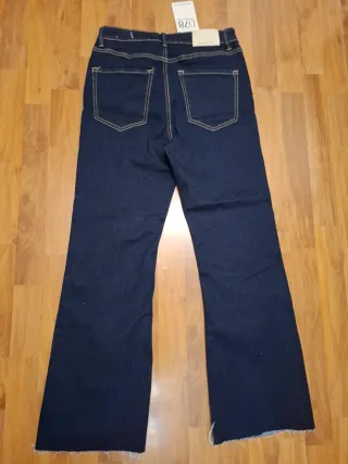 Pantalón  azul Stradivarius