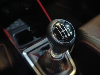 Suzuki Swift 1.4T SPORT 140