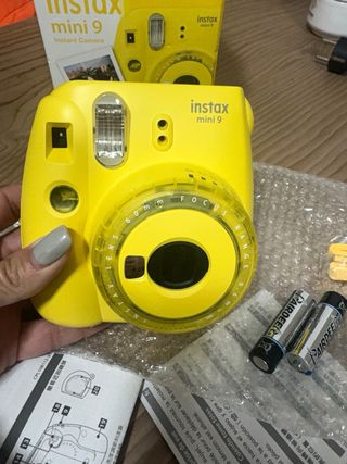 Cámara Fujifilm Instax Mini 9 Amarilla