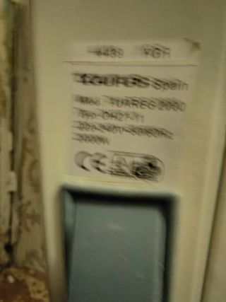 Calefactor Taurus Blanco y Gris