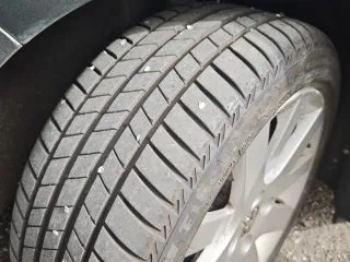 Peugeot 207 con bola y 172000 km