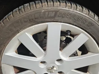 Peugeot 207 con bola y 172000 km