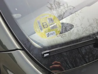 Peugeot 207 con bola y 172000 km