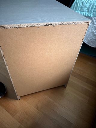 Mesilla de noche gris con 2 cajones