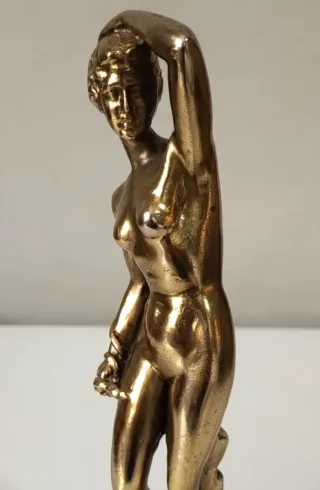 Scultura vintage femminile metallo dorato Art Decò
