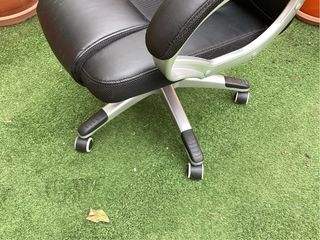 Silla de oficina con ruedas