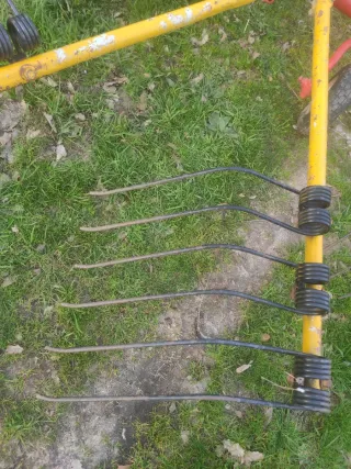 Rastrillo hilerador kuhn 280