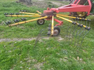 Rastrillo hilerador kuhn 280