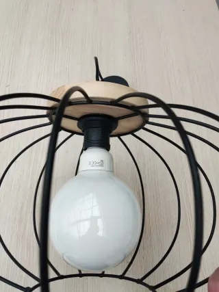 Lámpara de techo Ikea madera y metal