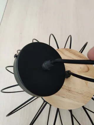 Lámpara de techo Ikea madera y metal