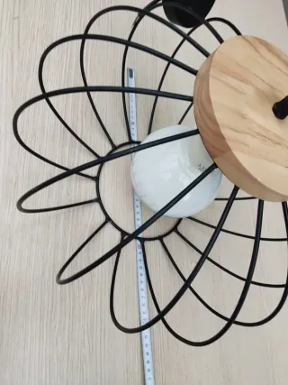 Lámpara de techo Ikea madera y metal