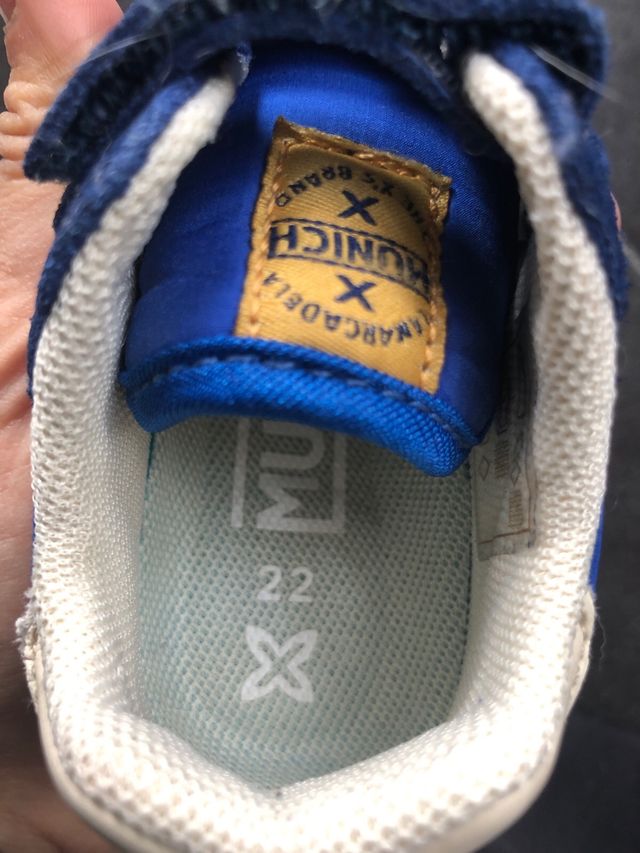 Zapatilla bebé Munich Talla 22