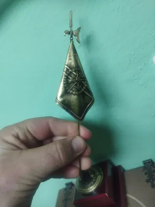 Figura Legión Guión Bronce