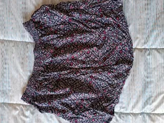 Falda corta estampada