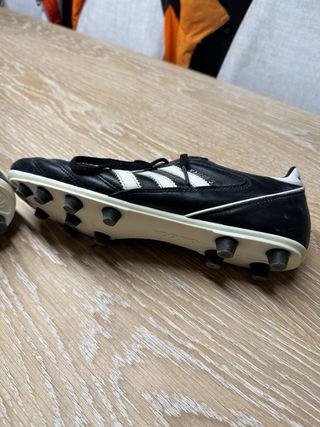 Zapatos Adidas Kaiser 5 Negro/Blanco