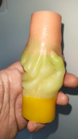 Vela decorativa manos aromáticas