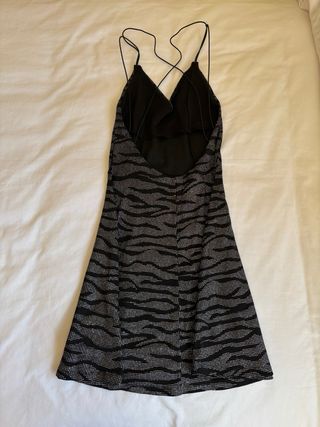 Vestido fiesta negro plateado tirantes