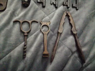 Chiavi antiche e cavatappi Nutcracker...