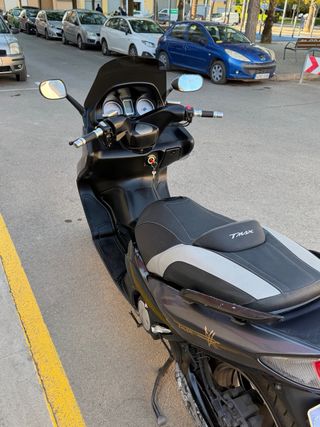 Yamaha TMAX 500 Maxi Scooter