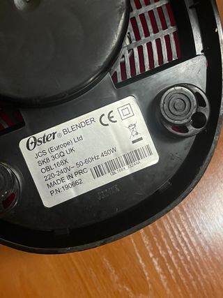 Licuadora Oster Roja