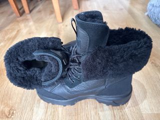 Botas UGG Impermeables Negro