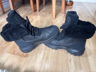 Botas UGG Impermeables Negro