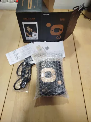 Cámara Fujifilm Instax mini LiPlay.