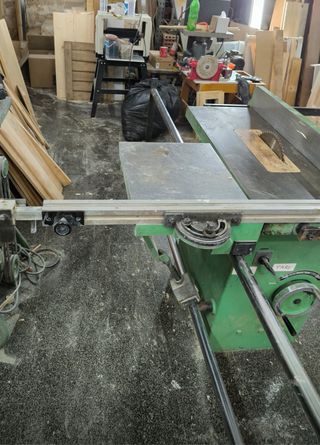 Escuadradora Monofásica