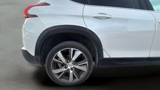 Peugeot 2008 PureTech 110 S&S Allure 81 kW (110 CV)