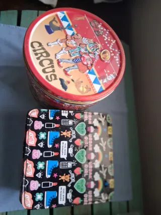 Cajas de metal decoradas