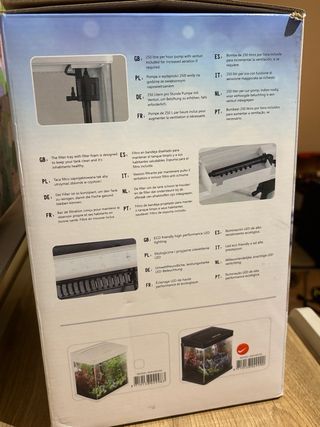 Pecera negra 7L con filtro y bomba