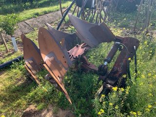 Aperos de labranza y goteros