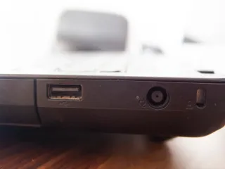 Compaq Presario CQ56 averiado