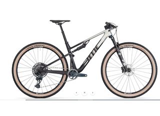 Bicicleta BMC Fourstroke Two M Carbono