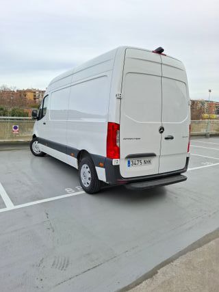 Mercedes-Benz Sprinter 2021
