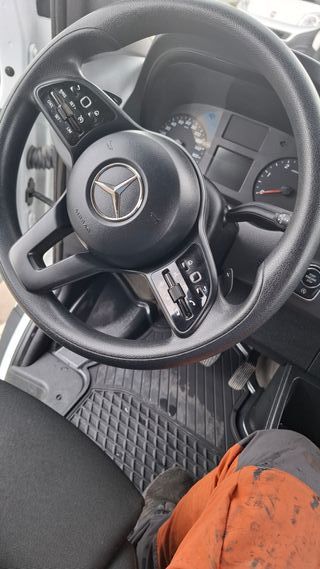 Mercedes-Benz Sprinter 2021