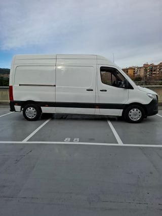 Mercedes-Benz Sprinter 2021