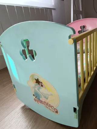 Cuna Nenuco antigua y sillita