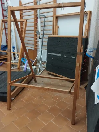 Bastidor y peto de madera