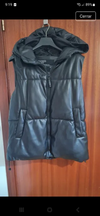 Chaleco efecto piel negro